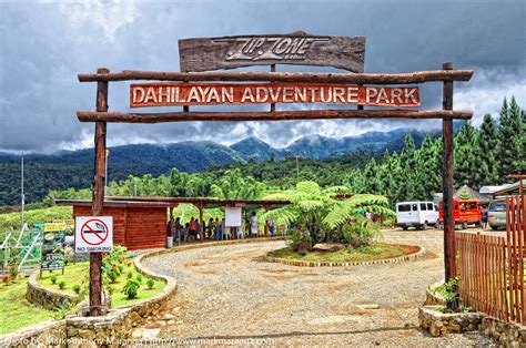 Dahilayan Forest Park: สวนป่าเขียวชอุ่มและลานสกีที่น่าตื่นตา!